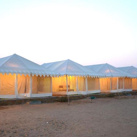 Kai Kabila Desert Camp Sām Buitenkant foto